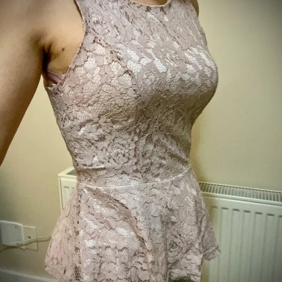 Lace Peplum Tank - Picture 4 of 6